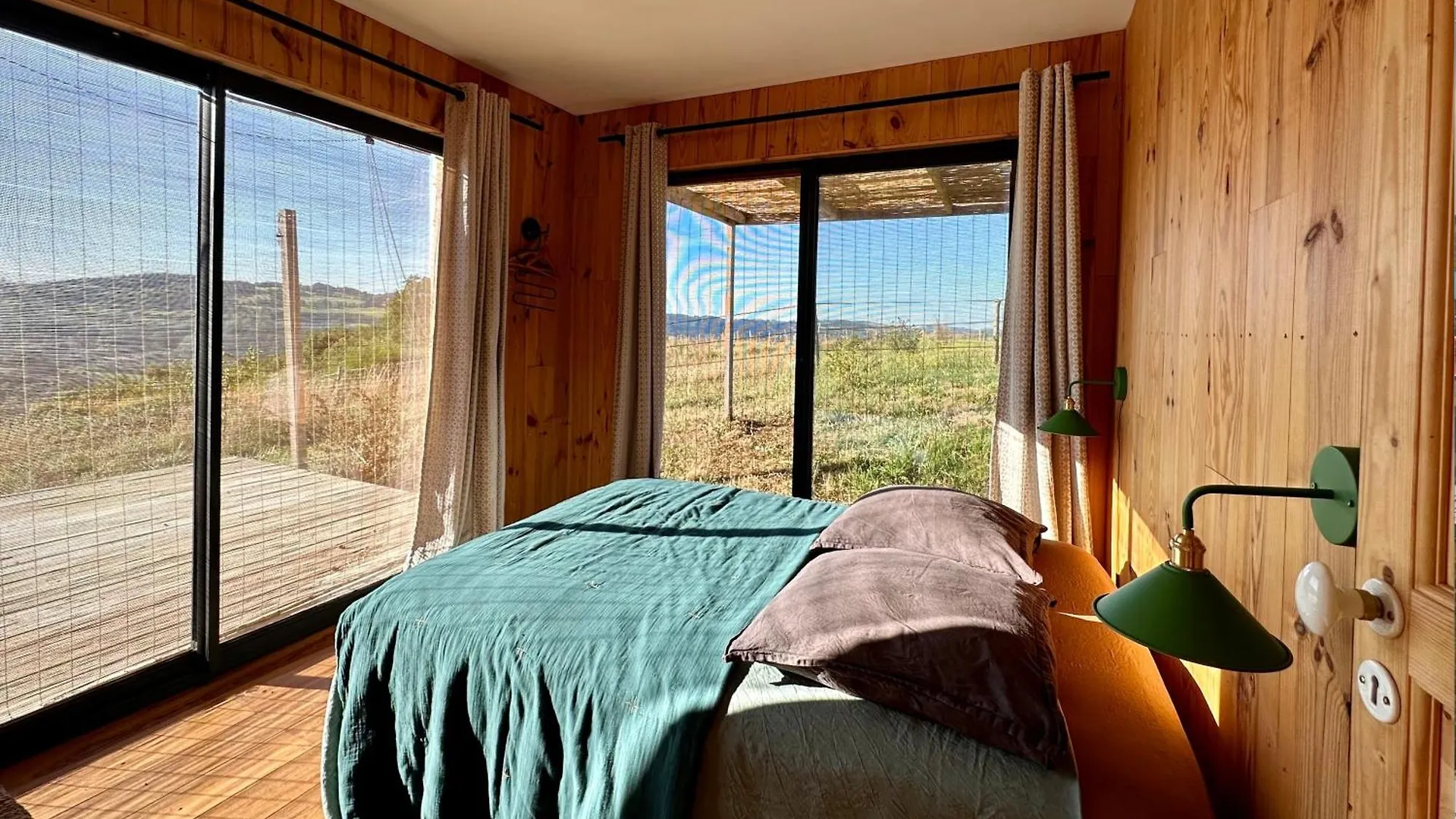 Holiday home Maison Bois Avec Vue Lac Piscine Teillet